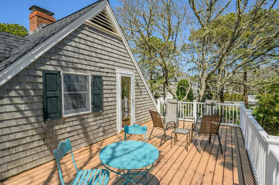 Seating for everyone to enjoy the views - 18 Beach Road West Harwich - Cape Cod - Beach Plum Cottage - NEVR