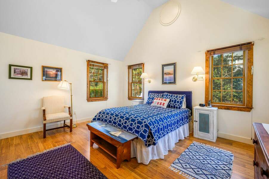 Primary Bedroom with Queen sized bed - 18 Beach Road West Harwich - Cape Cod - Beach Plum Cottage - NEVR