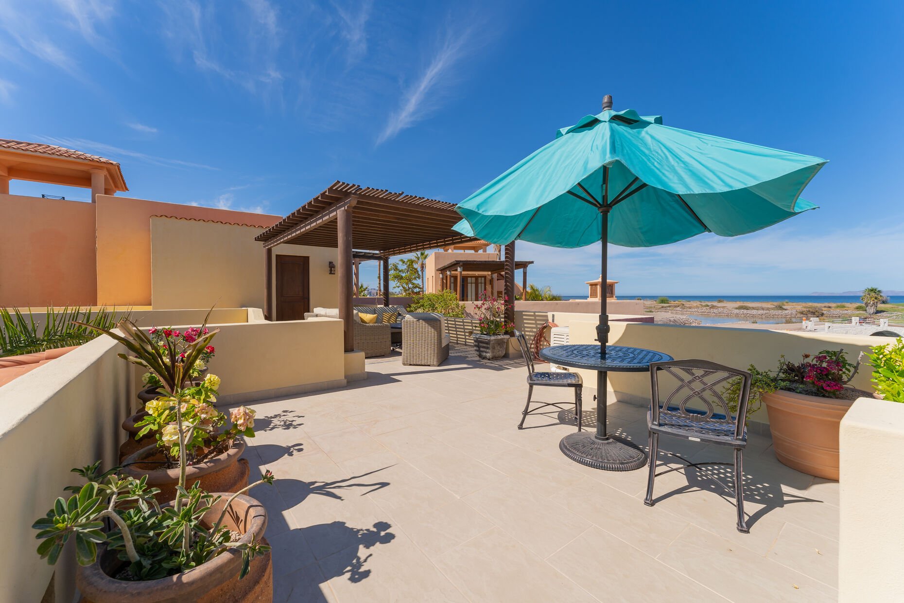 2nd floor coffee nook and shaded lounge/reading area with Sea of Cortez view