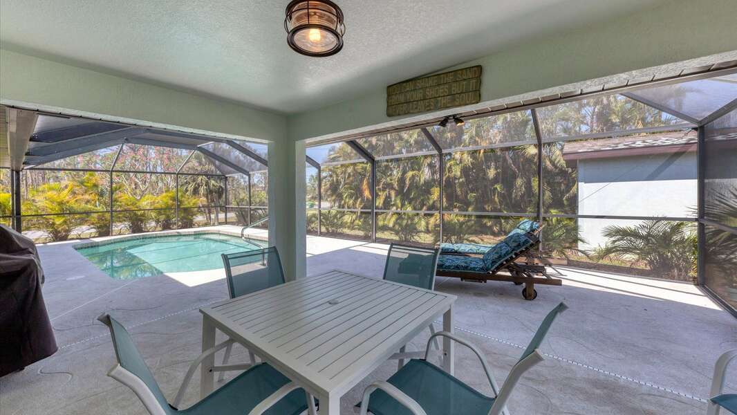 Lanai with dining seating for outdoor enjoyment