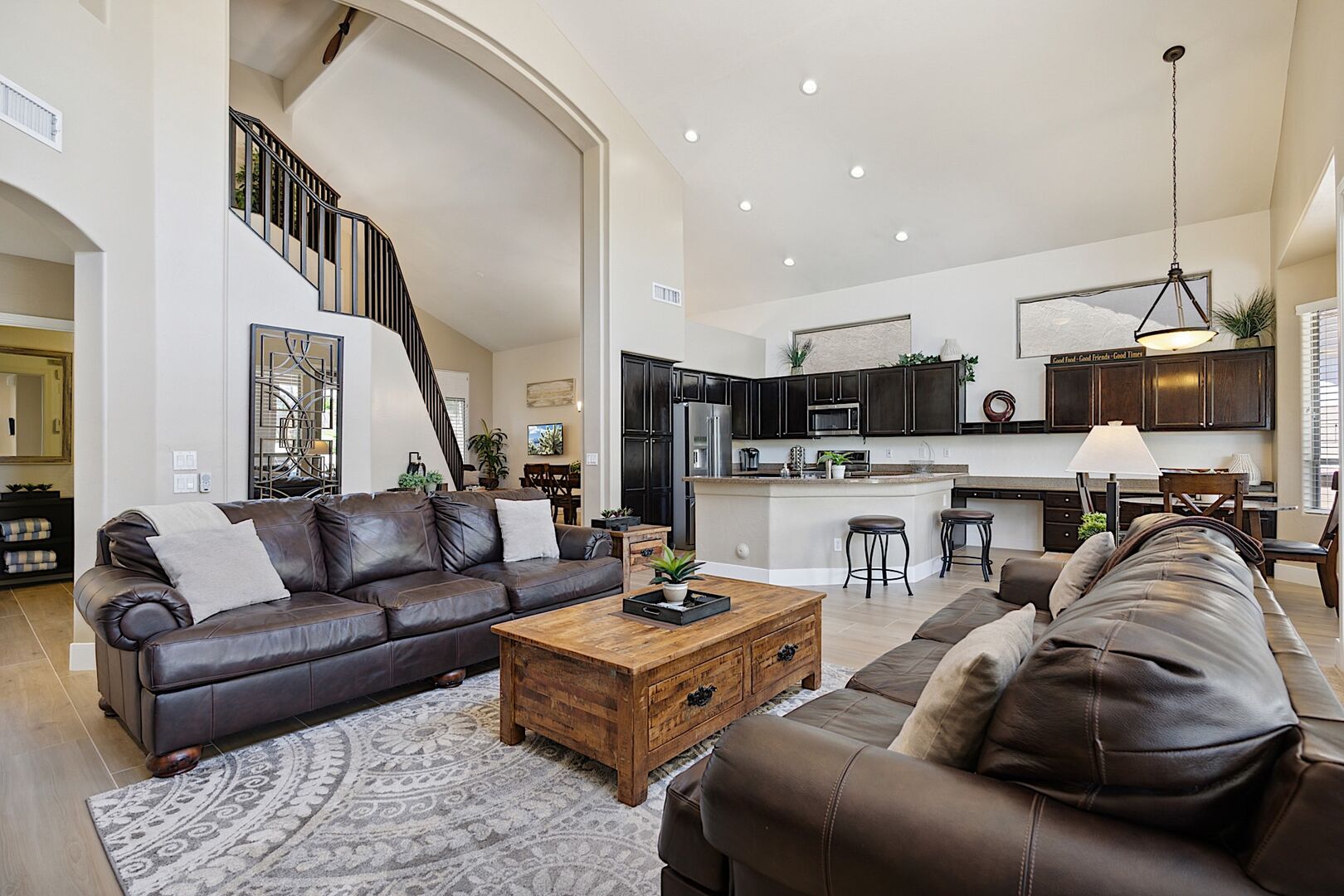 High ceilings and open-concept