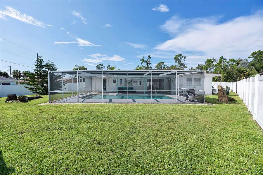 Private pool home in quiet Port Charlotte neighborhood