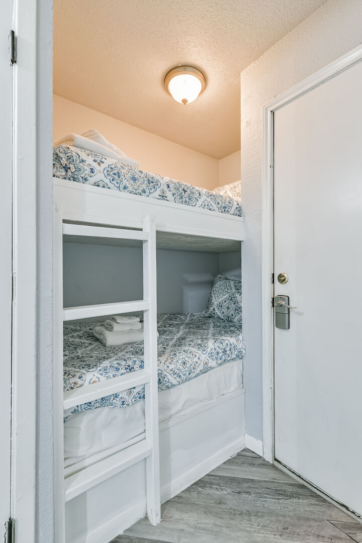ADULTS OR CHILDREN ALIKE CAN ENJOY THE ADDITIONAL SLEEPING IN THE BUNKS