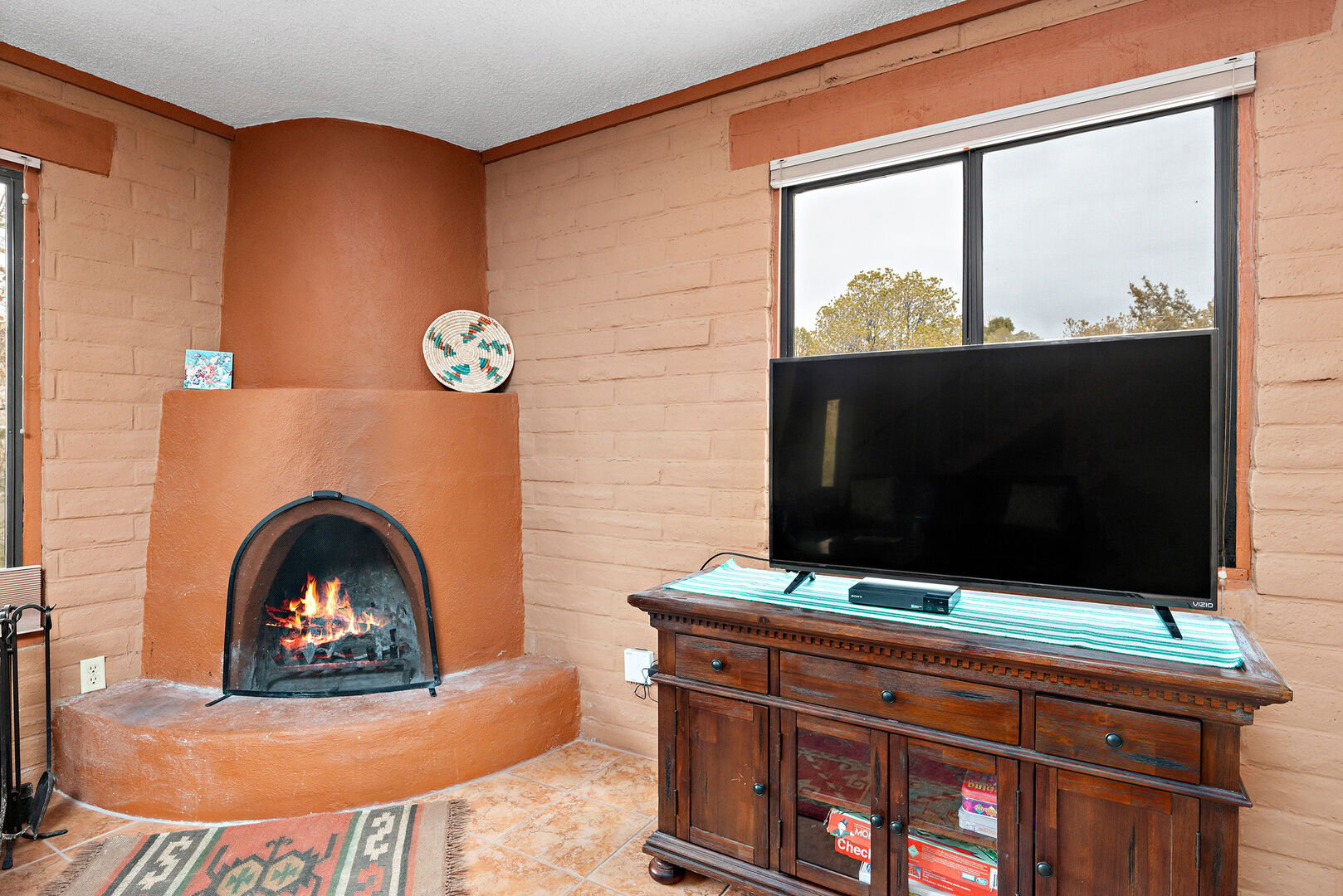 Living Room / Kiva Fireplace