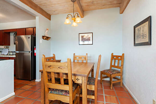 Dining Area for 4