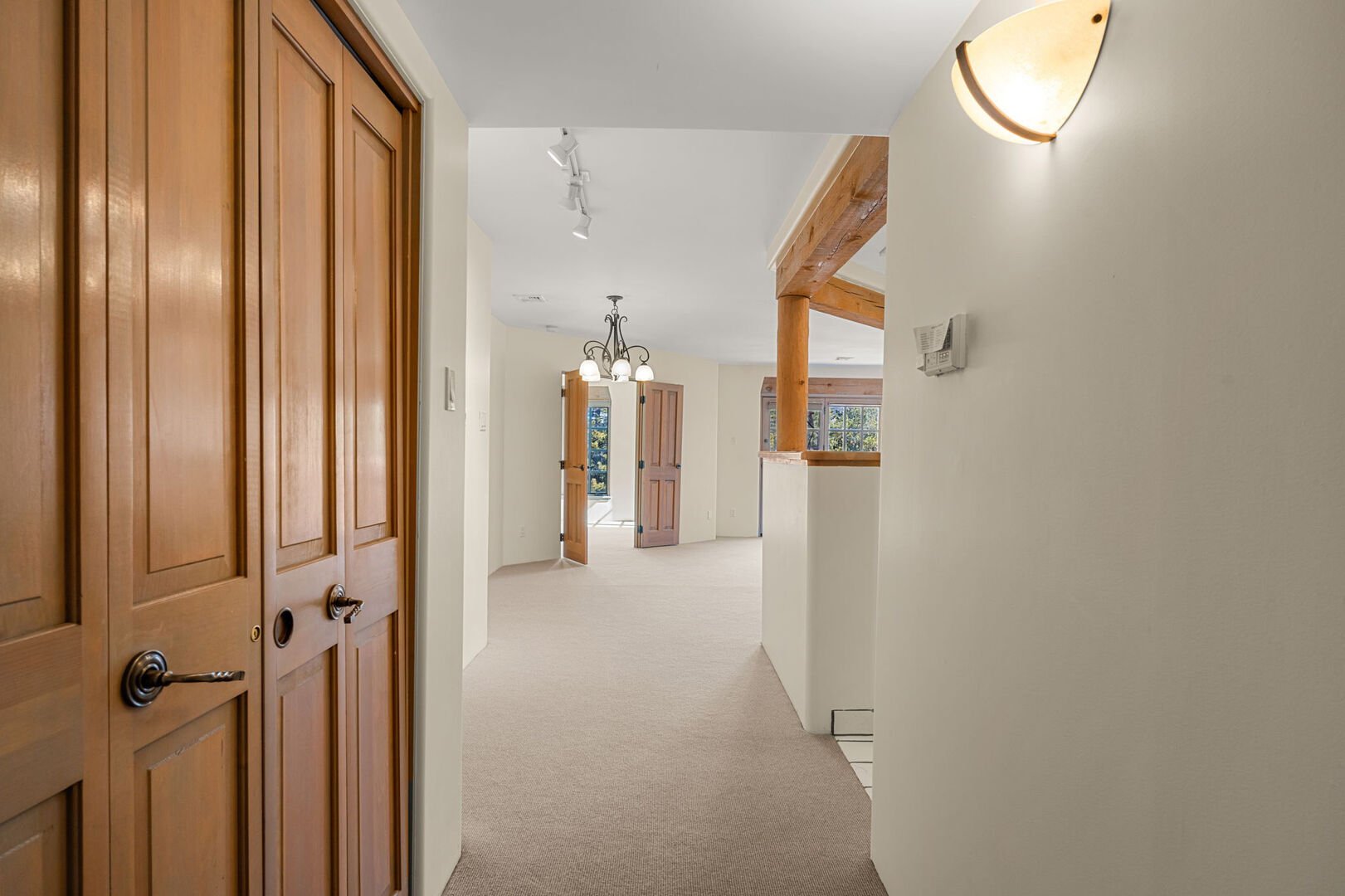 Hallway / Entry