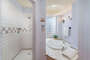 Shower / Tub / Vanity mirror / dual sink / hair dryer/