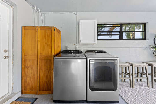 Big washer/dryer in laundry room