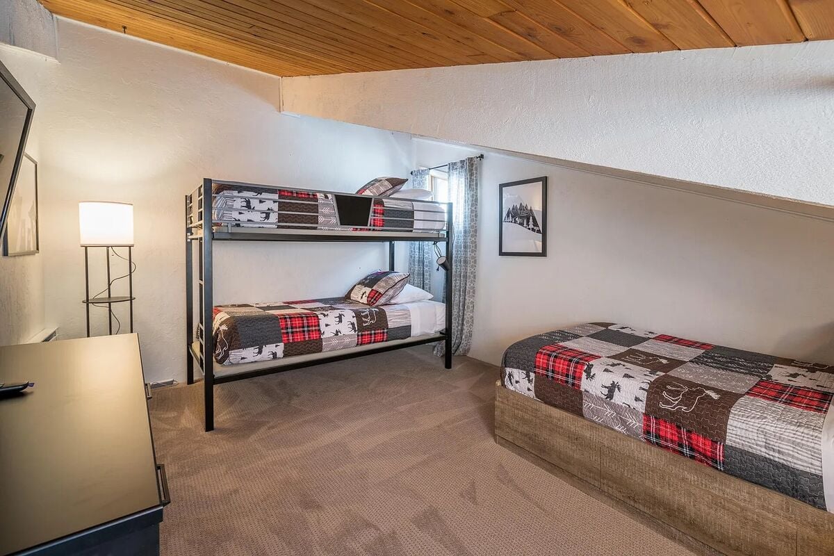 Bunk Room - Perfect for the kids!