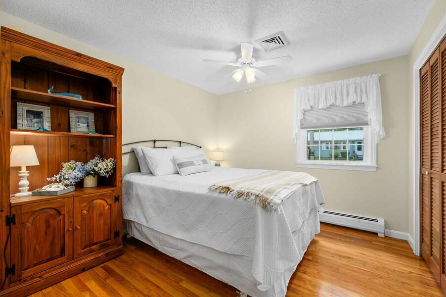 Bedroom One with a Queen sized bed - 40 Willow Street West Harwich - Waves on Willow - NEVR