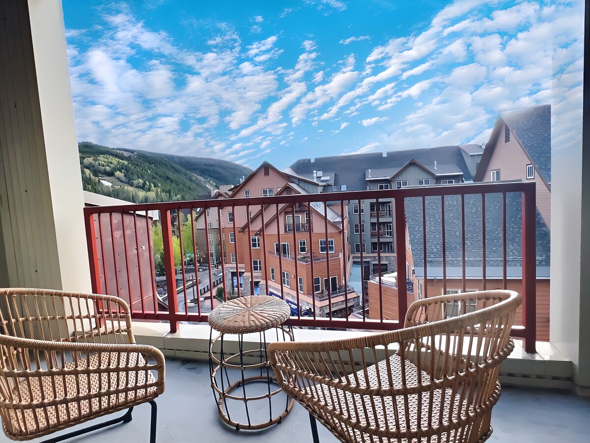   Enjoy this second patio and take in the fresh mountain air with spectacular views.  ️
