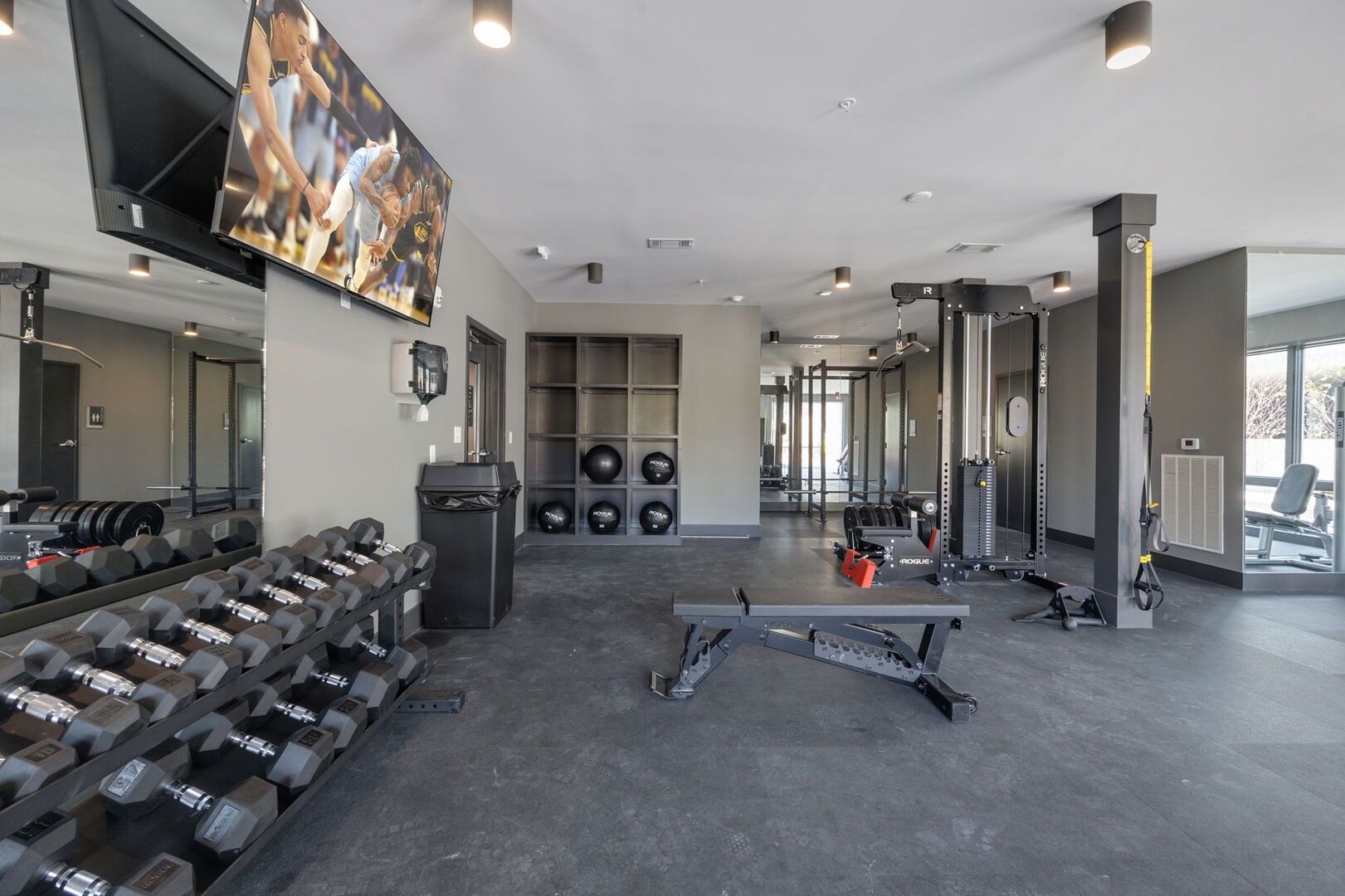 Communal Area: Gym offering a wide range of workout equipment, and a Smart TV.