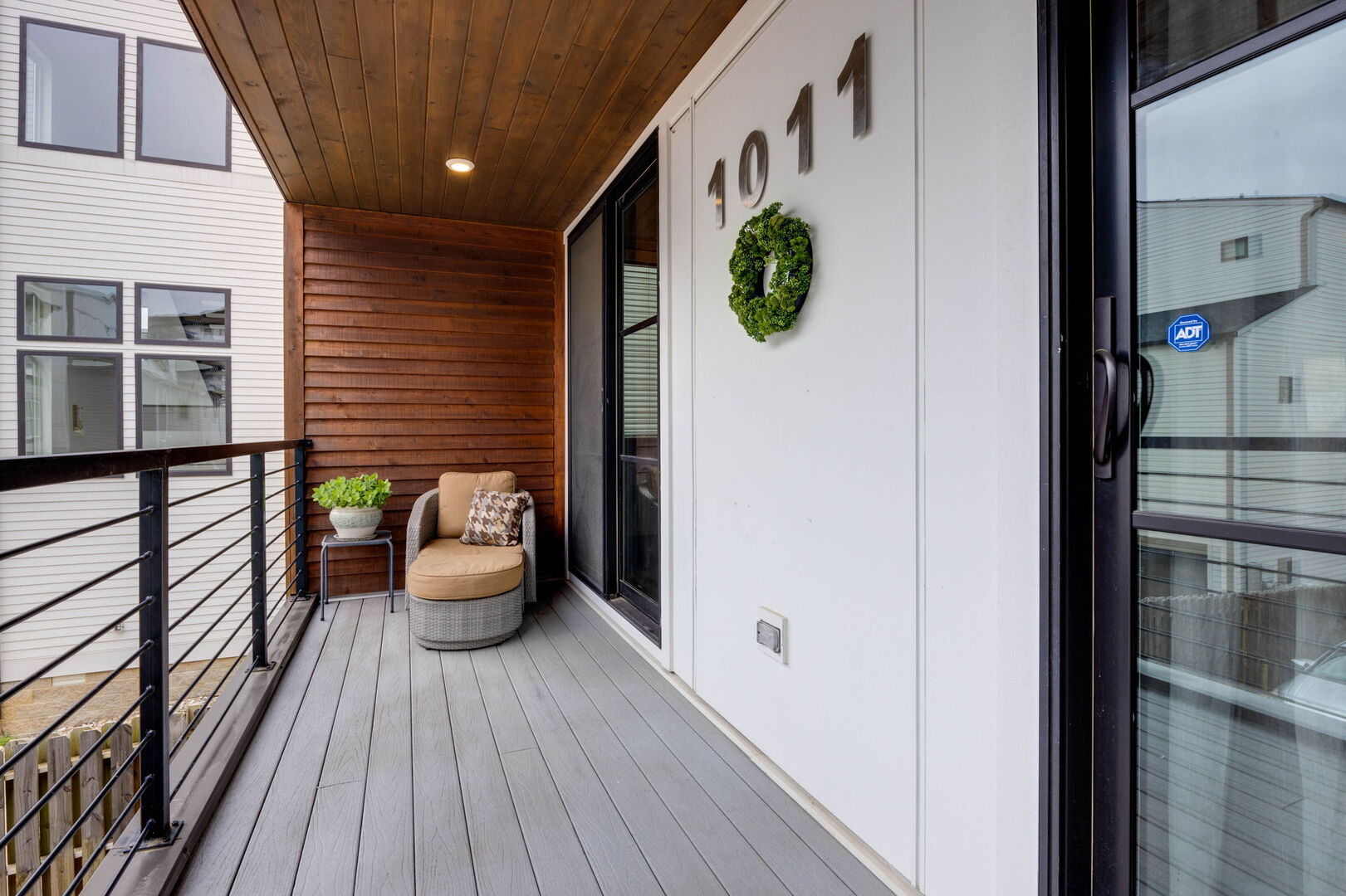 Gorgeous front porch / front patio area.