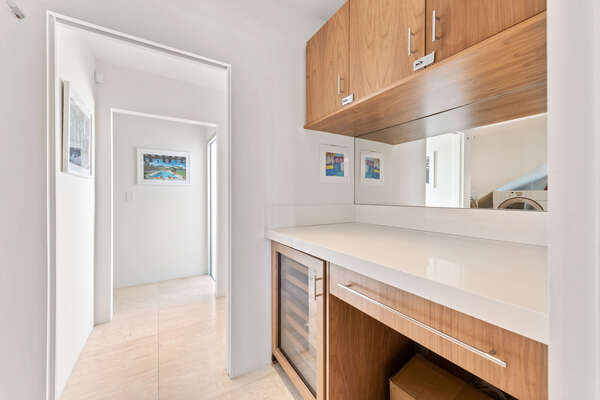MODERN, UPDATED, LUXURY CHEF'S KITCHEN, FULLY STOCKED AND READY TO GO!  EVEN A WINE FRIDGE!