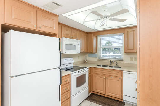 Fully equipped kitchen with every modern conveinence