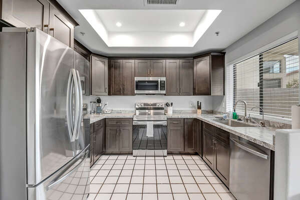 Fully Equipped Kitchen with Stainless Steel Appliances