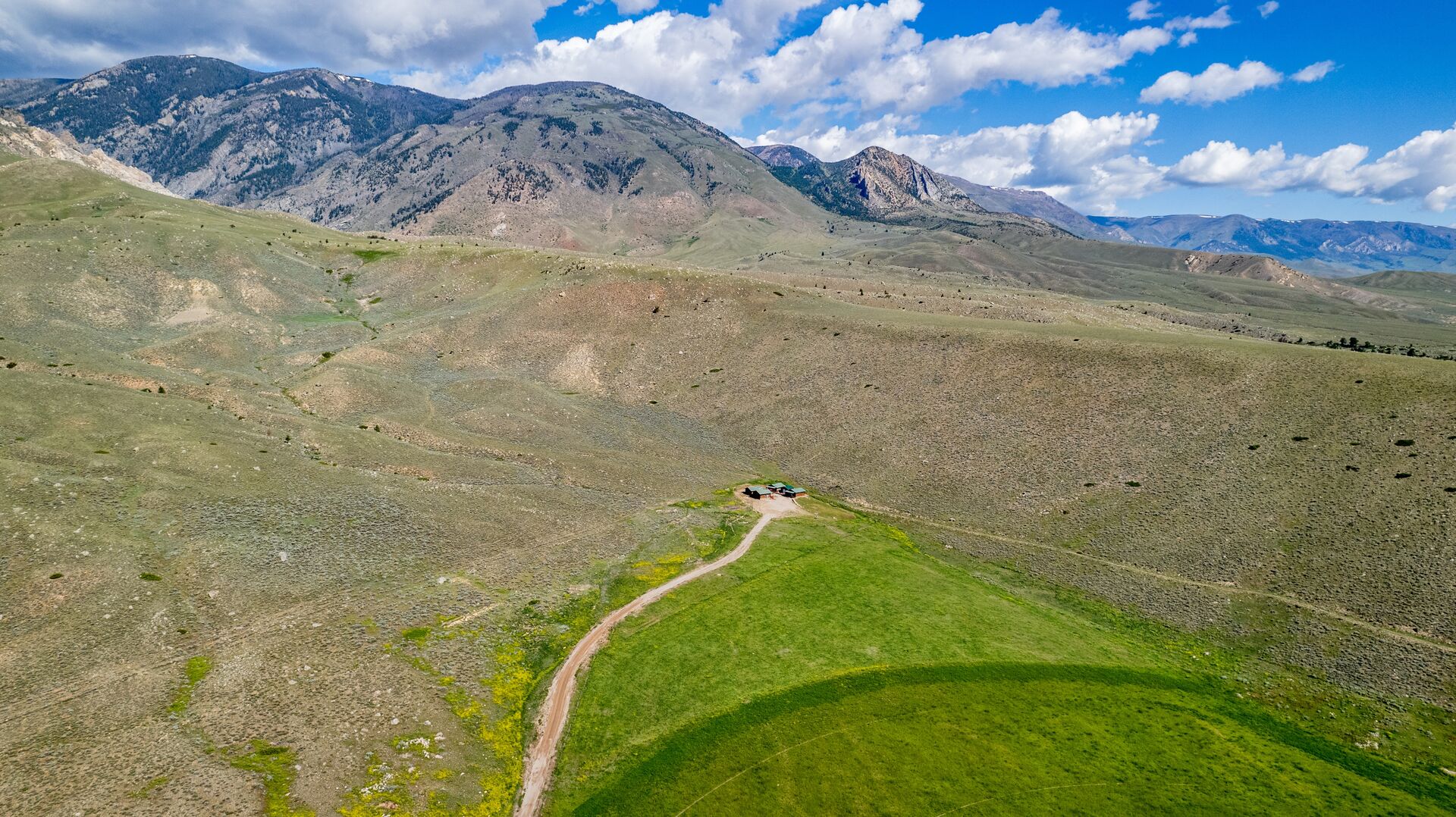 Aerial views of the Clarks Fork Canyon Hideaway