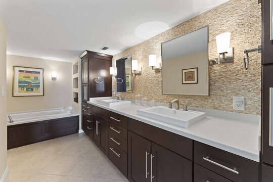 Master Bathroom with seperate shower and tub