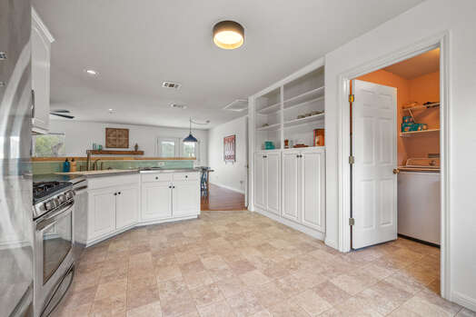 Spacious kitchen and laundry room