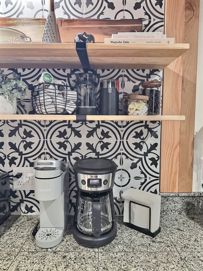 Full Coffee Bar: A full coffee bar with Keurig, drip, french press, and everything you need to make the perfect cup of Joe. Fresh beans, grinder, creamer, sugar, sweetener, plus more ☕ 