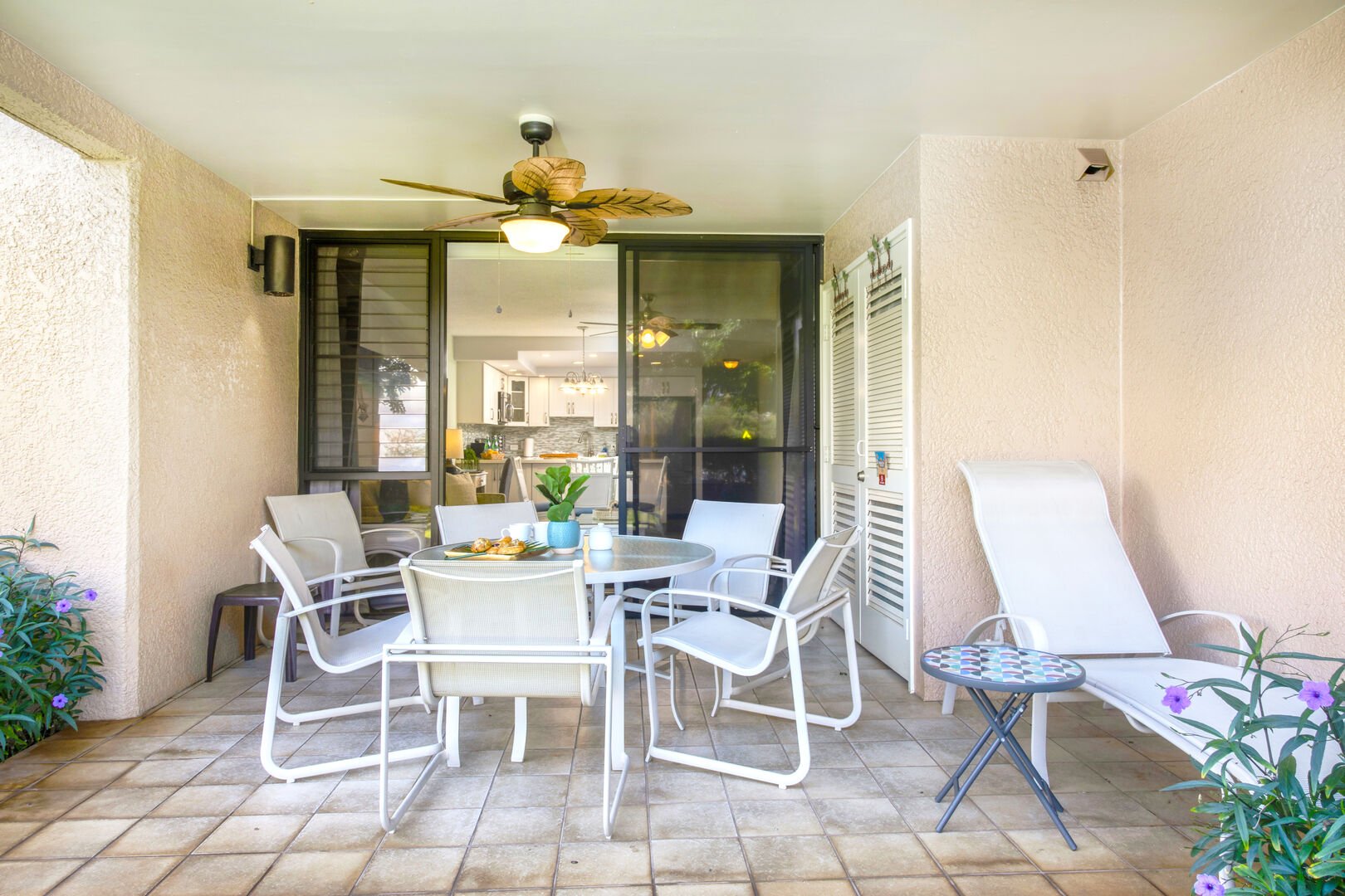 Enjoy your morning coffee or breakfast outside while looking at the beautiful garden view!