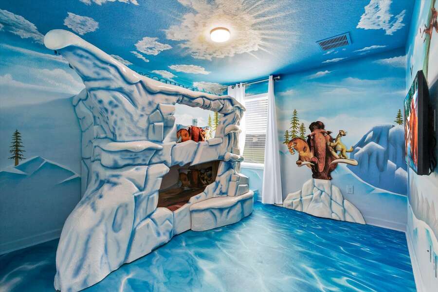 Twin/Twin Suite Bunk Bedroom 6 Upstairs
Attached Bathroom
Ice Age Theme