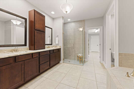Master bathroom with double sinks & walk-in shower