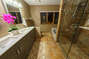Primary en Suite With Shower And Garden Tub
