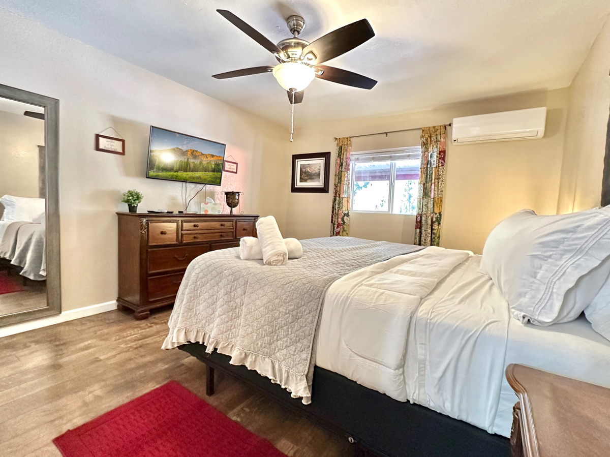 Master bedroom with Smart TV and mini-split AC