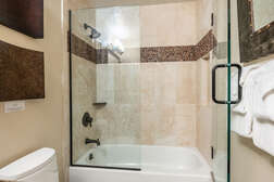 Guest Bathroom - Full En-Suite Bathroom, Shower & Tub