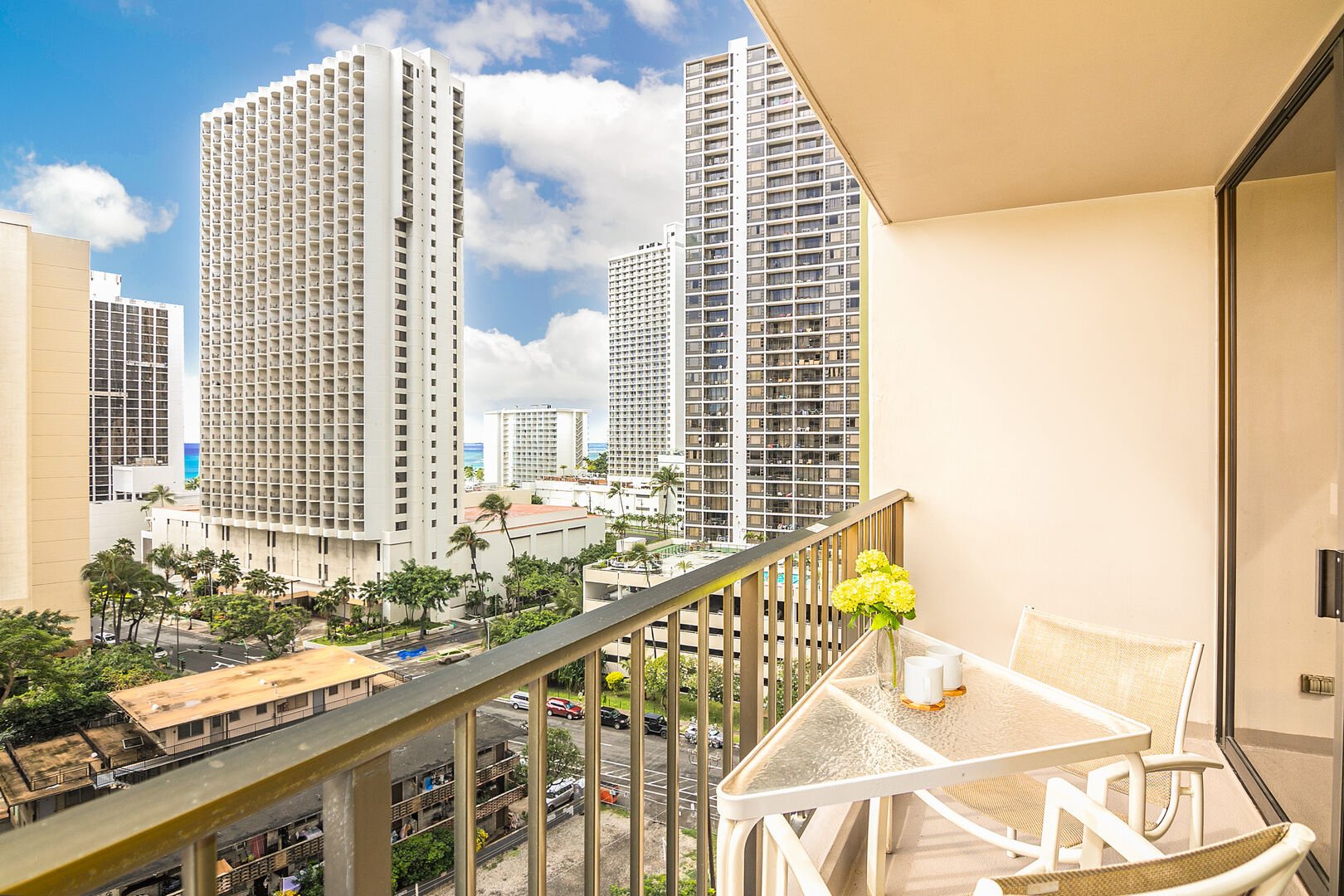 Great city views from your lanai