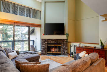 Living Area W/ Fireplace & Smart TV