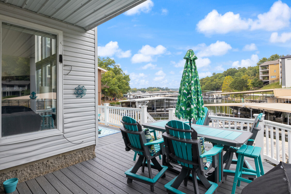 Mesmerizing lakeview