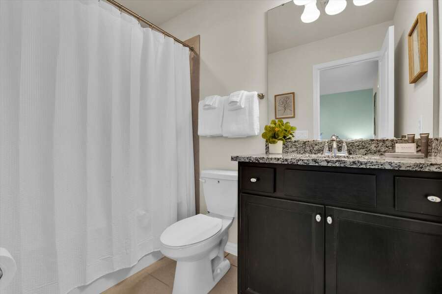 Queen Suite Bathroom 3 Upstairs
Tub/Shower Combo
