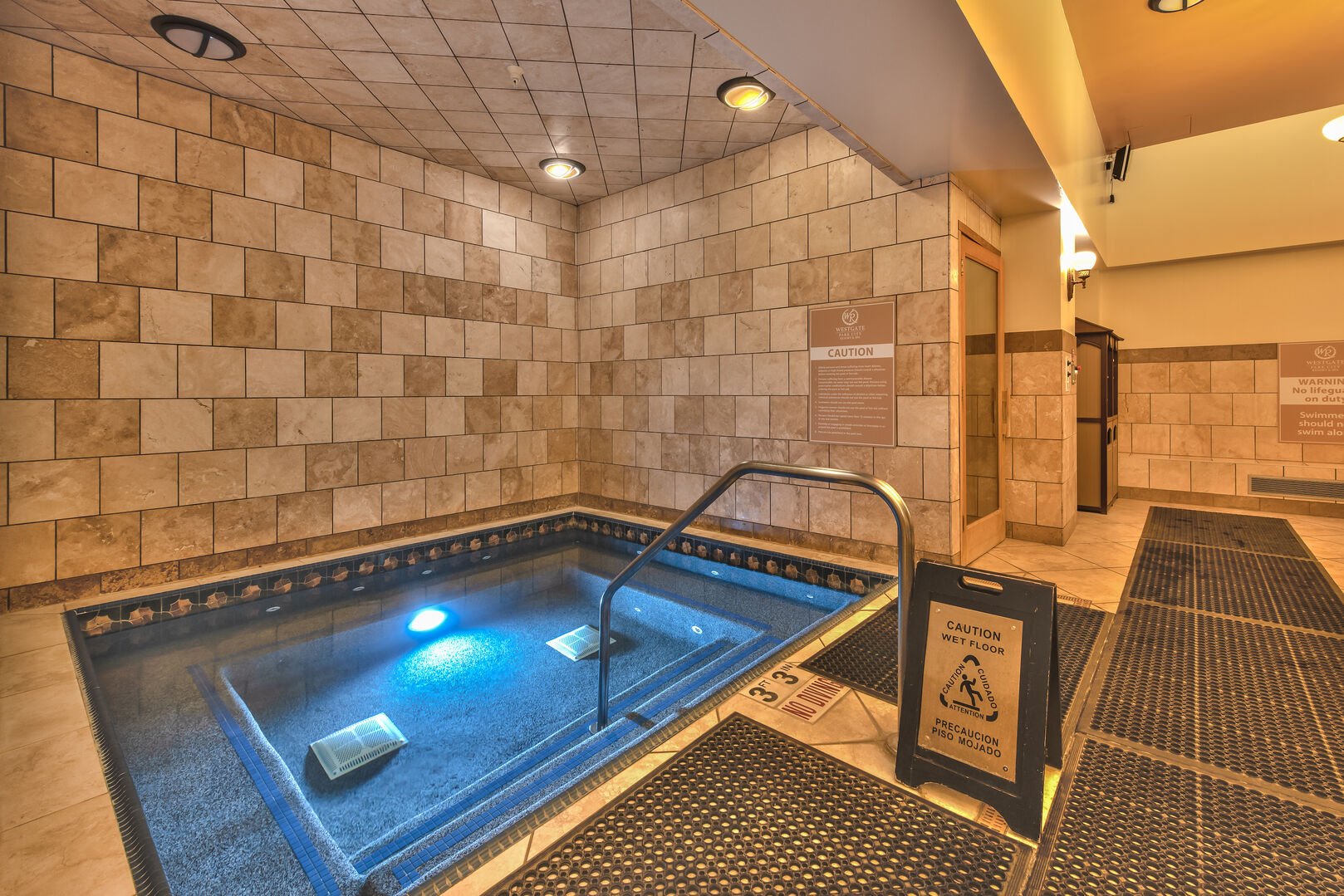 Westgate Resort spa hot tub.