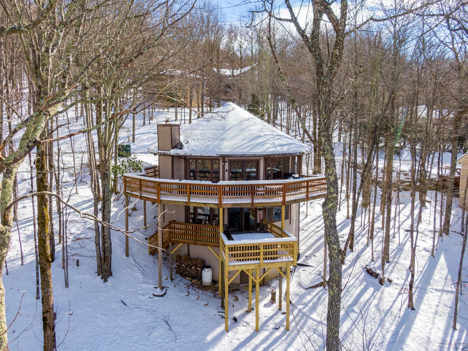 Vista 360* - Roundhouse with views, 1mi from Beech Ski