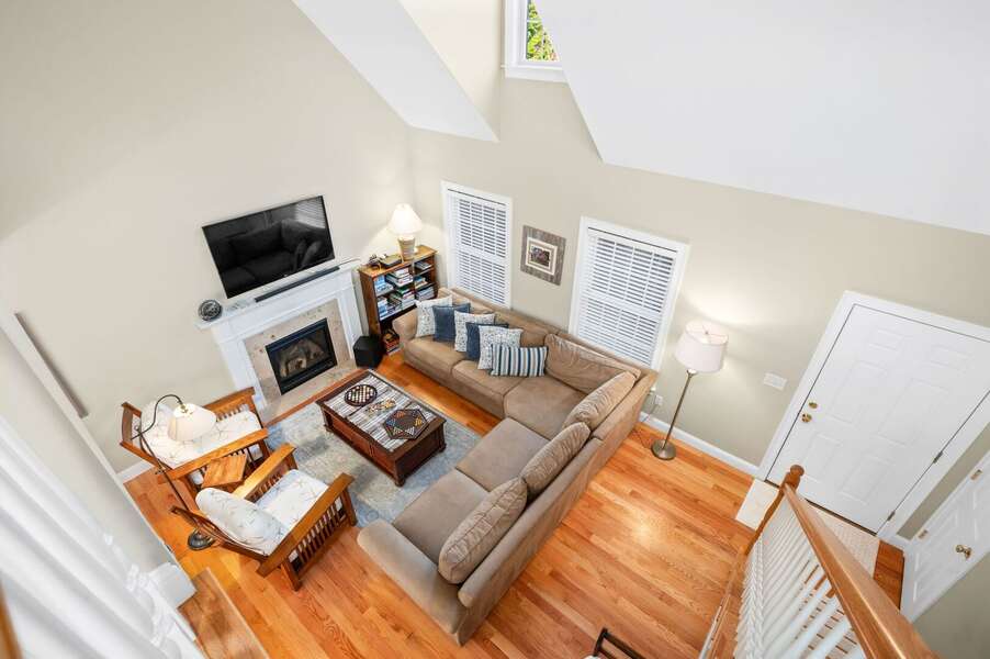 View of the vaulted ceiling space of the living room - 195 Long Pond Drive Harwich - Cape Cod - Cape Time - NEVR