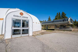 :Little Eagle Lodge at Chairlift #15