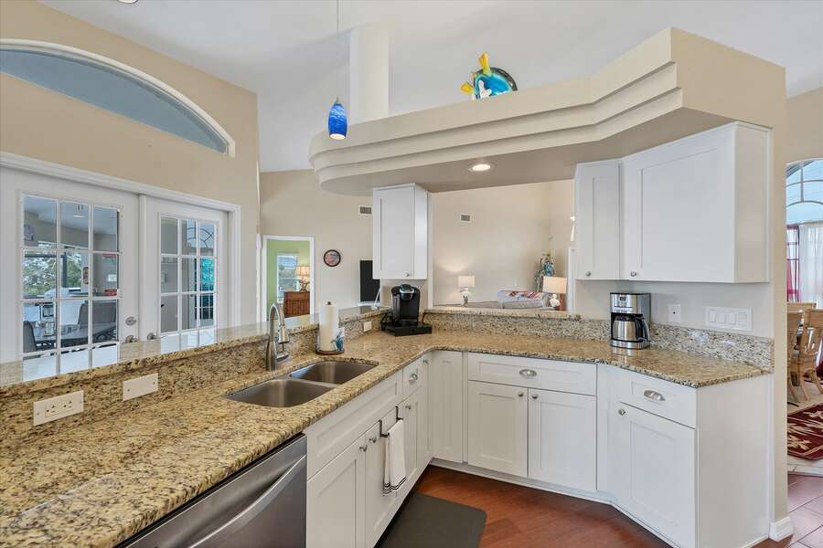 Bright, open, fully-equipped kitchen