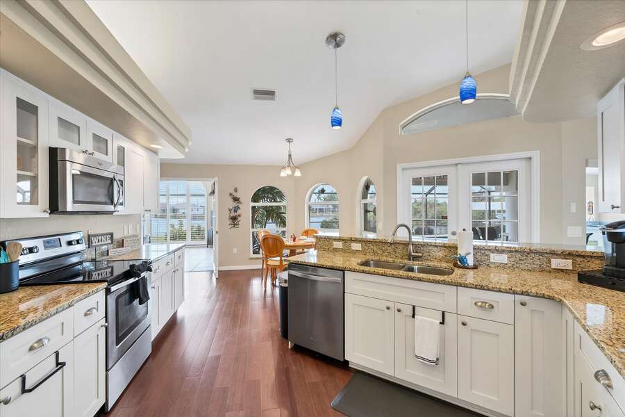 Bright, open, fully-equipped kitchen