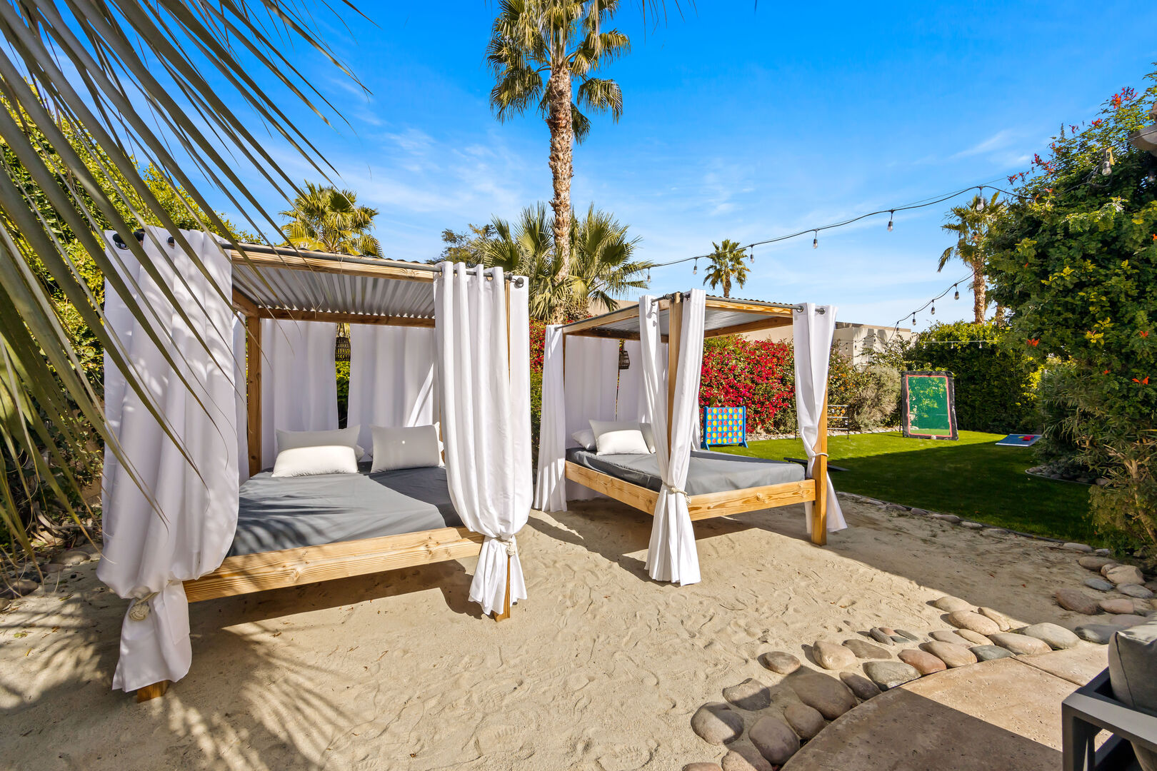 Enjoy some snacks in this Vegas-style cabana. The string lights will help set the mood.