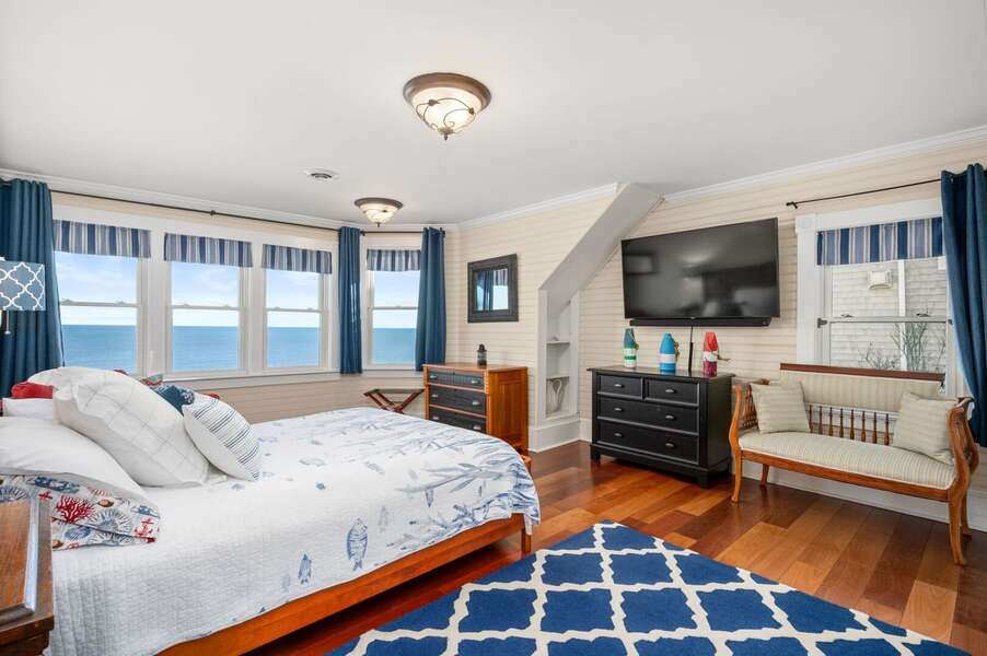 Bedroom 2: Queen- 2nd floor - 12 Indian Trail - New England Vacation Rentals