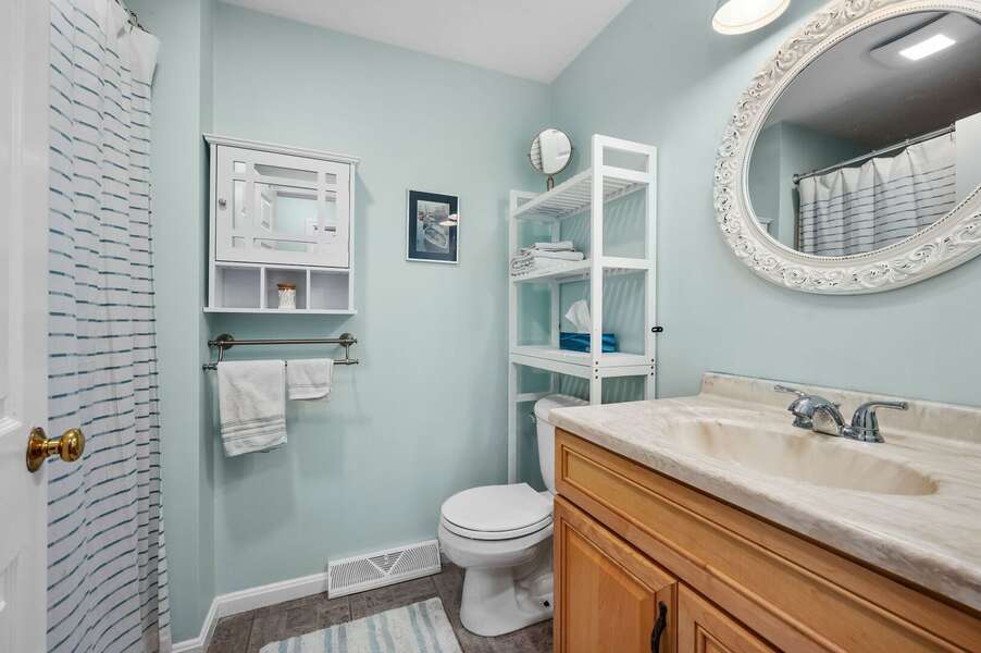 Bathroom #1 wit tub/shower combo, serves Bedrooms #1 and #2 as well as any visiting guests with a convenient hallway location - 14 Quail Nest Run Harwich Cape Cod-Hawksnest Hideaway-NEVR