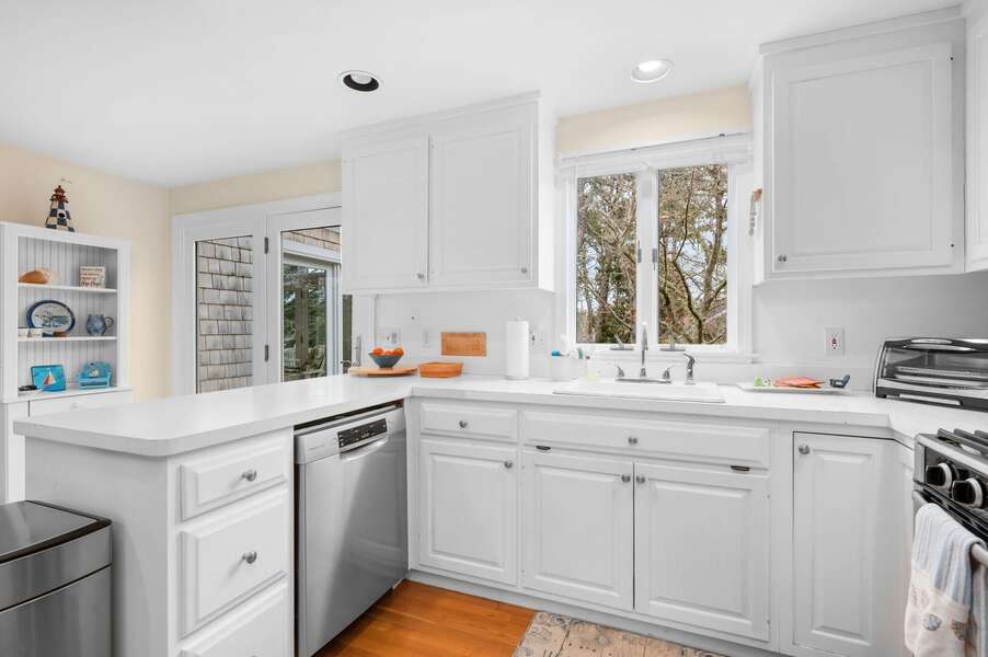 Plenty of counterspace for meal preparation in this bright kitchen - 853 Route 28 Harwich Port Cape Cod - Sandy Spot