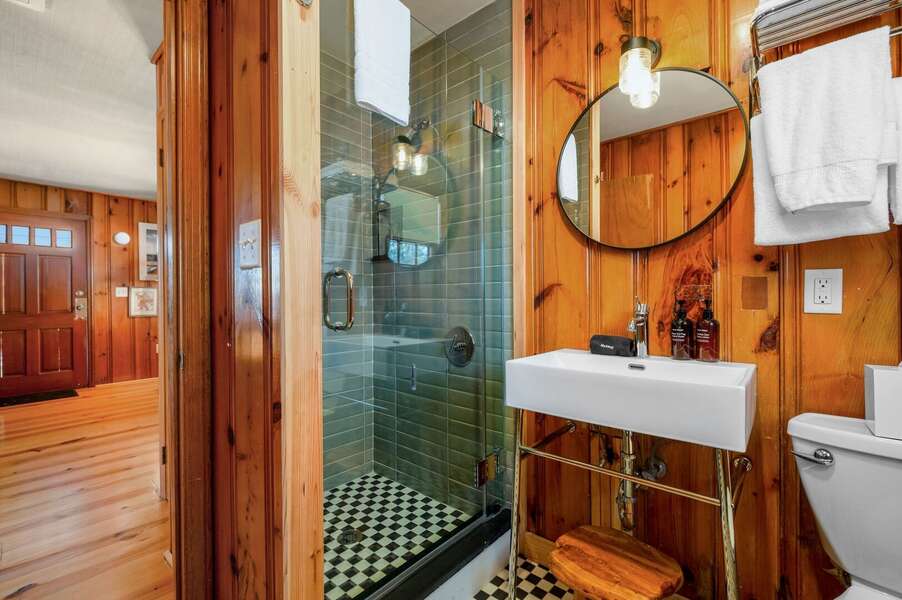 Beautiful simplistic bathroom - 4 Manning Road Dennis Port Cape Cod - Blue Sky