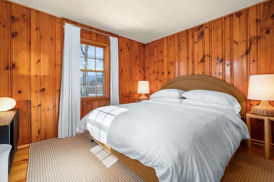 Welcoming and restful King sized bed - 6 Manning Road Dennis Port Cape Cod - Sweet Retreat