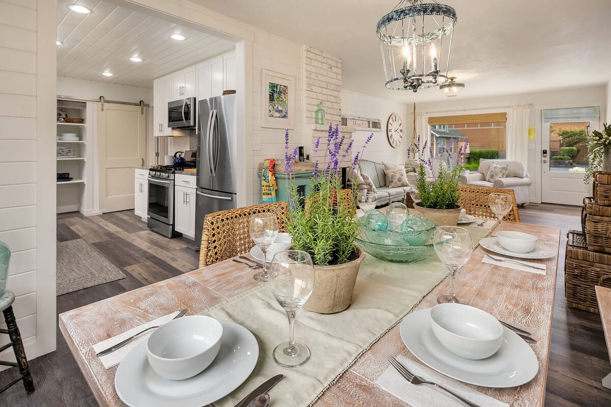 The open-plan nature of the living and dining space makes it easy for your entire group to relax and eat together after a fun day exploring all that Cannon Beach has to offer.