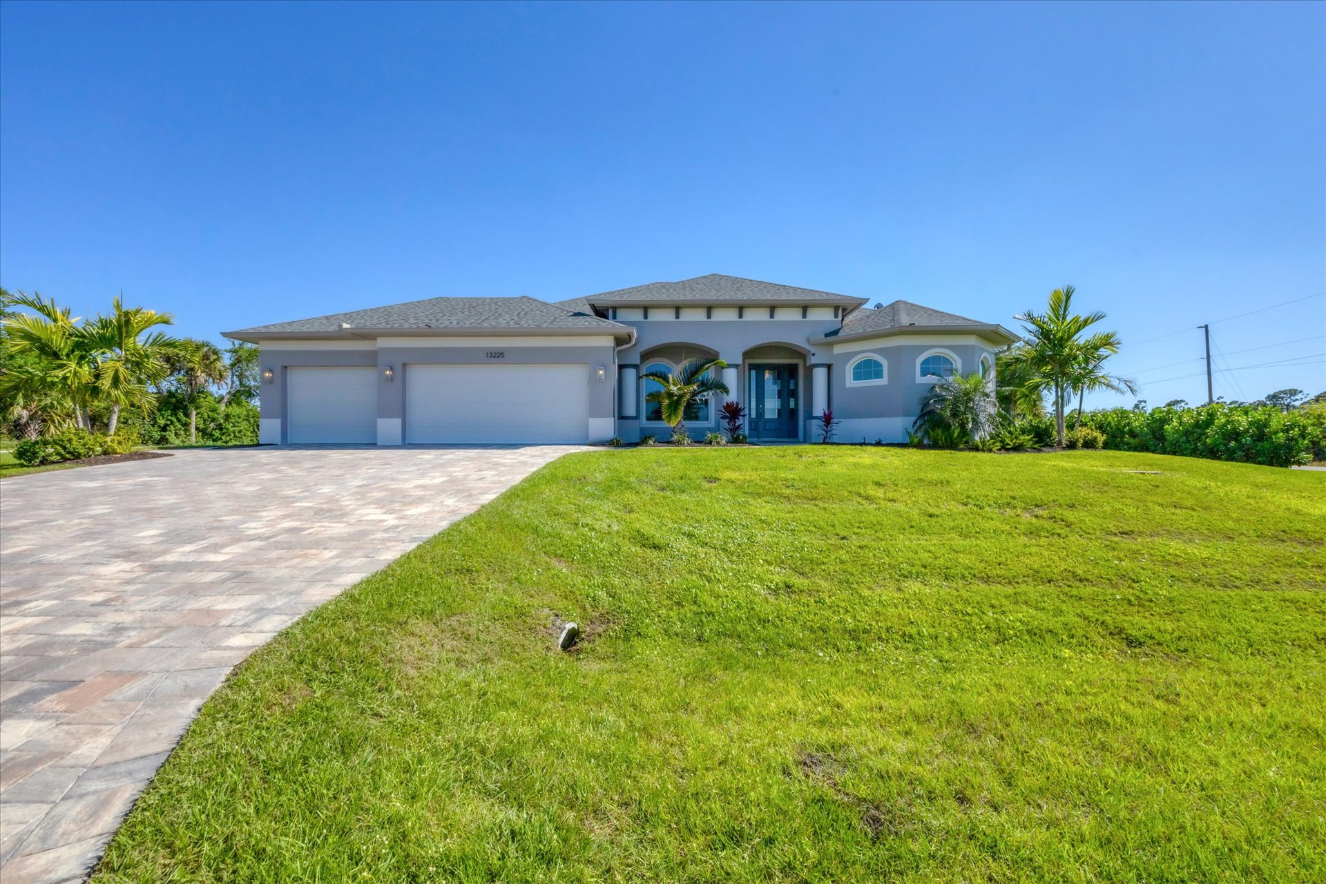 Beautiful South Gulf Cove home with private pool
