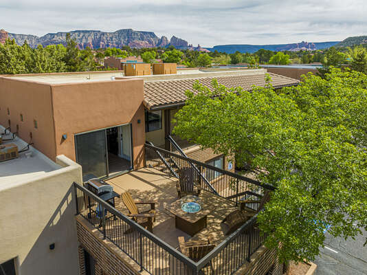 Private Patio with Red Rock Views!