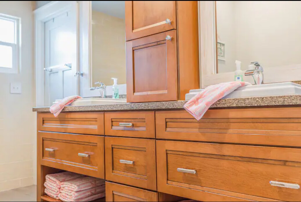 Upstairs Bathroom Offers Double Sinks and Plenty of Towels!